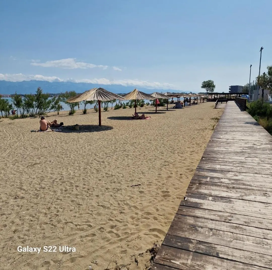 Villa Renata Privlaka  Apartamento