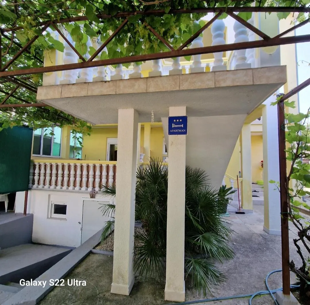 Appartement Villa Renata Privlaka  Kroatië